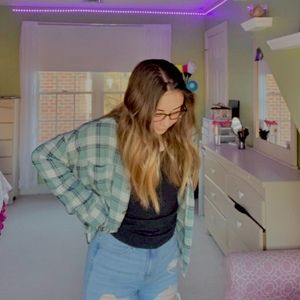 Meet your Posher, Raelyn